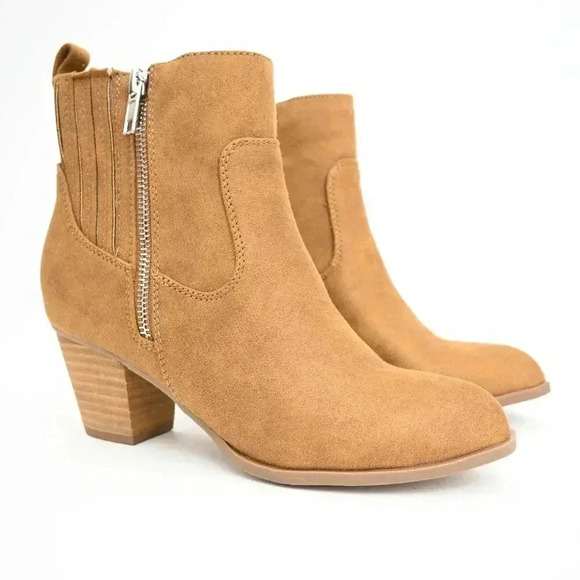 Dolce Vita Shoes - Dolce Vita Caitie Boot NWOB